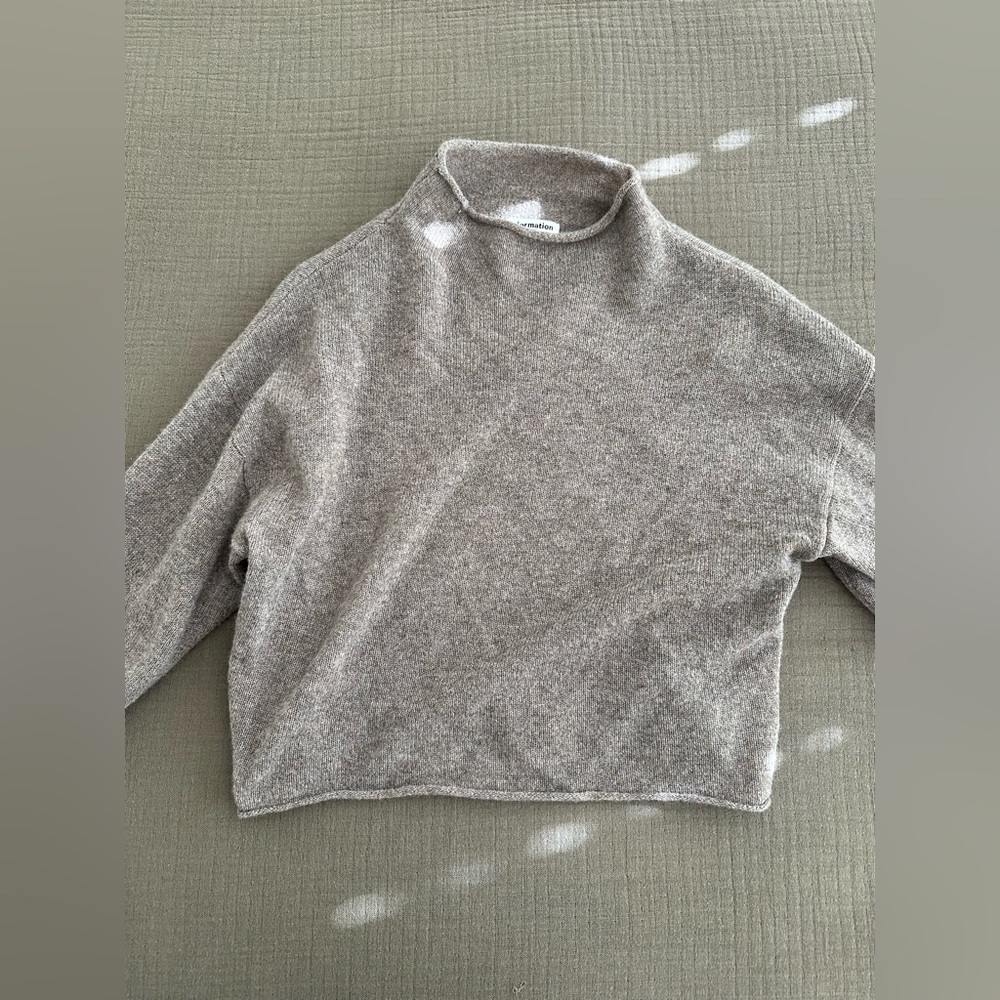 Reformation Cropped Cashmere Turtle